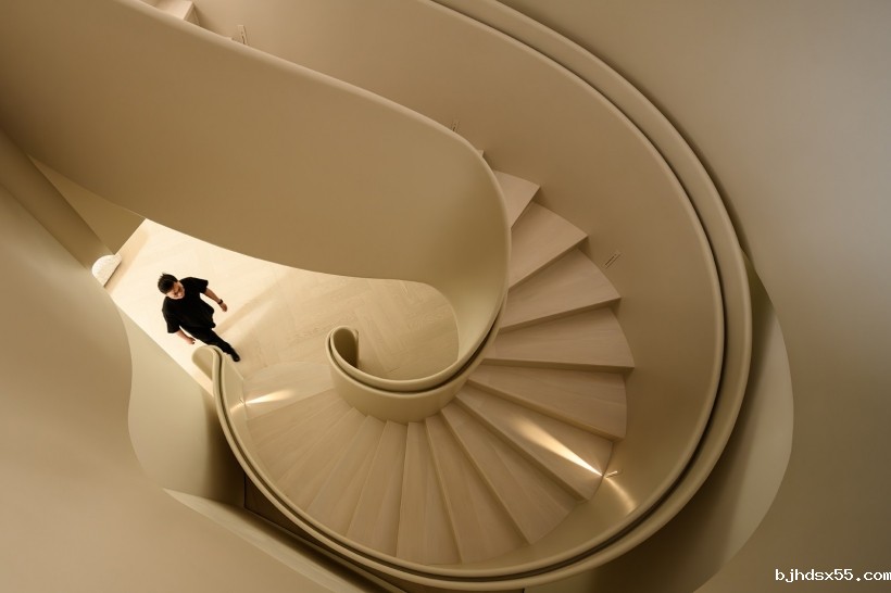 1709520923803828.jpg 23.jpg