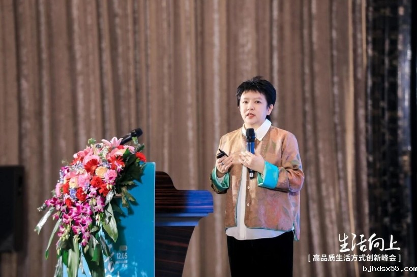 1763999449433979.jpg 3.jpg