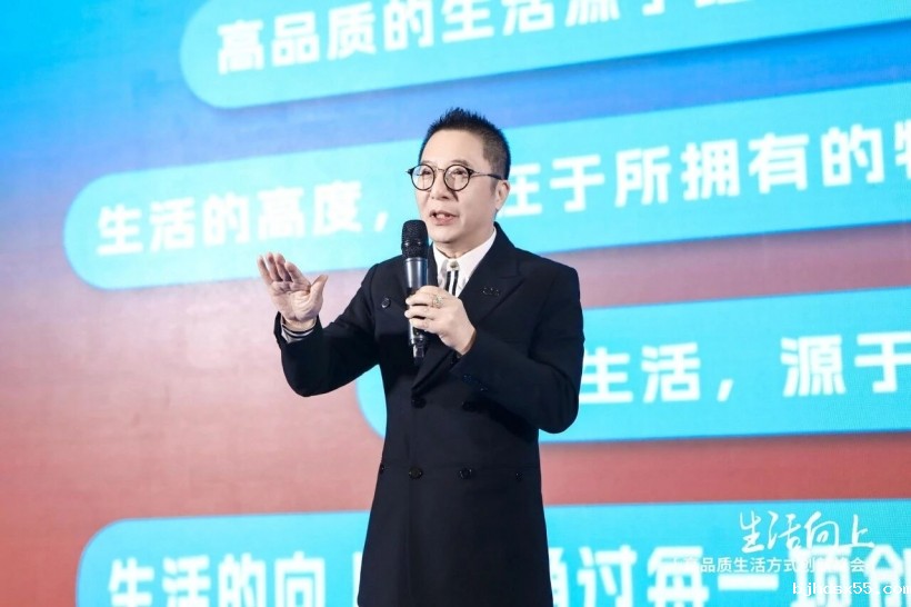 1763999462844704.jpg 4.jpg